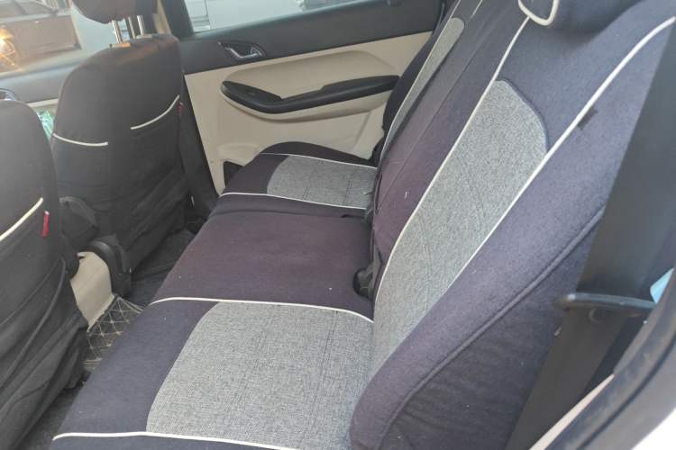 Used Chery Arrizo M7 2015 2.0L CVT Wide Enjoyment Edition 232 Seats Left Rear Seat