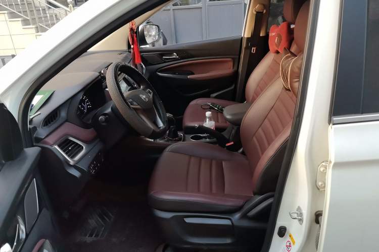 Used CHANGAN Lingxuan 2017 1.6L Manual Elite Model
