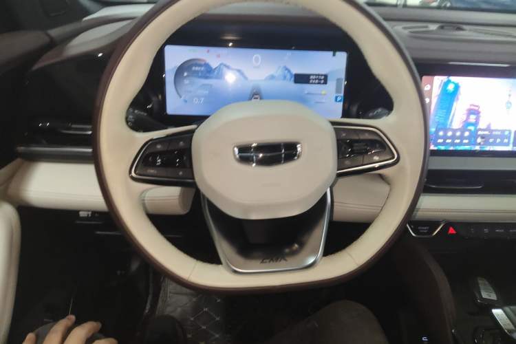 Used Geely Auto Monjaro L 2021 2.0TD DCT EVO Two-Wheel Drive Prestige Version
