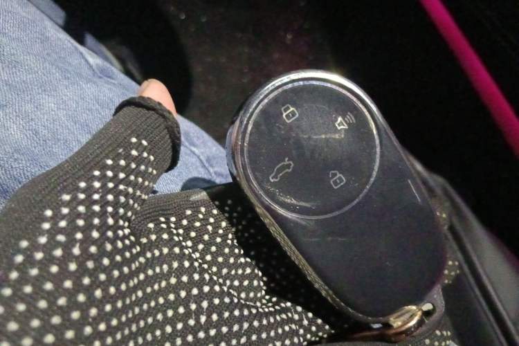 Used NETA S 2022 Extended-Range Version 1160 km Range Rear-Wheel-Drive Compact Edition Vehicle Key