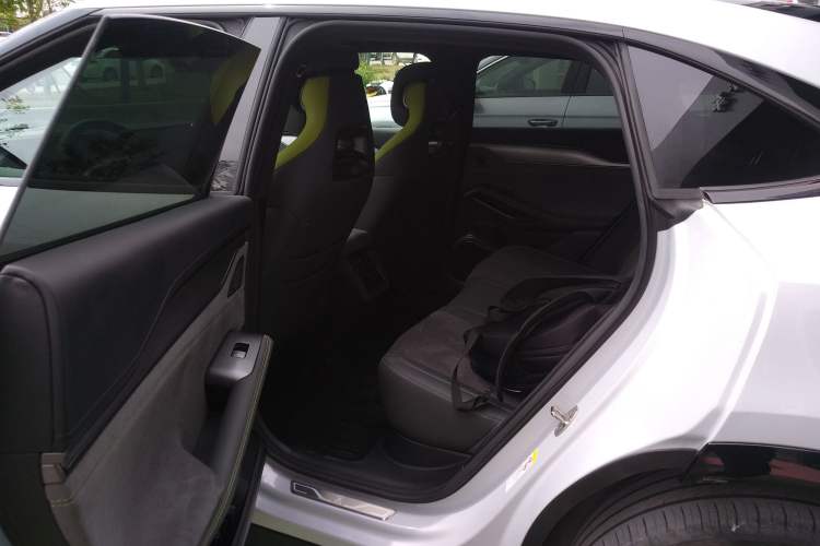 Used BYD Song L EV 2025 Intelligent Driving Version 602 km Range LiDAR-equipped All-Wheel-Drive Type Left Rear Seat