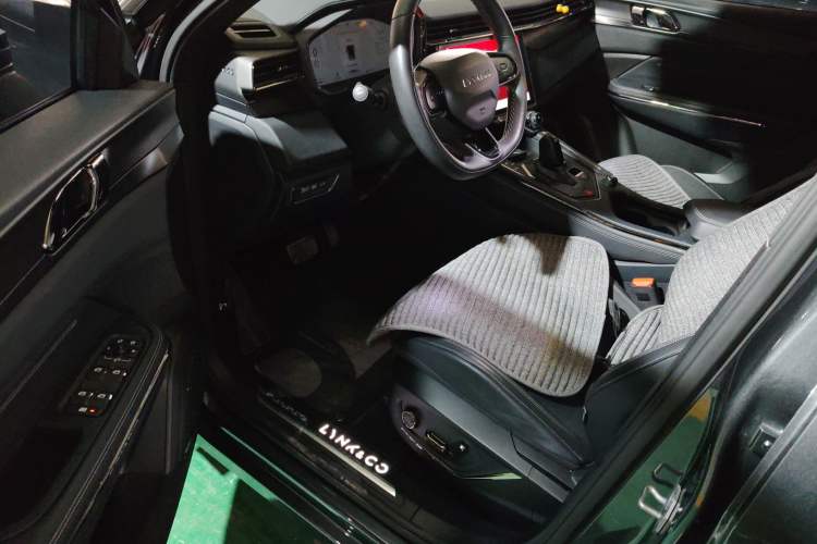 Used Lynk & Co 01 EM-P 2023 1.5TD EM-P PM
