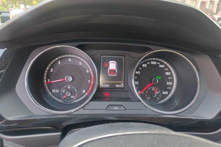 Used Volkswagen Tiguan L 2018 330TSI Automatic Two-Wheel Drive Luxury Edition Instrument Cluster