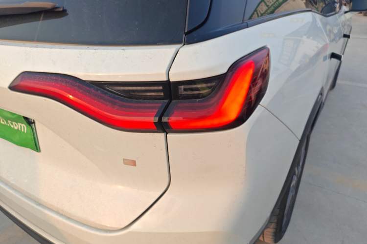 Used Nio ES8 2020 415 km Range 6-Seater Version