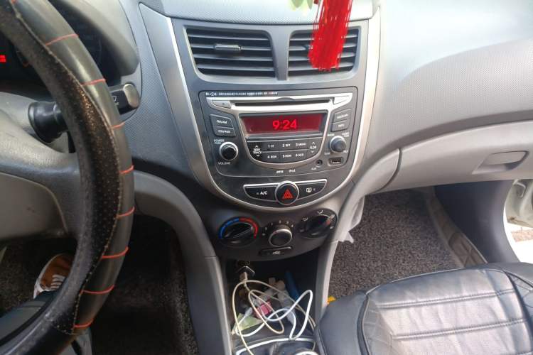 Used Hyundai Verna (older generation) 2016 1.4L Manual Smart GLS Trim
