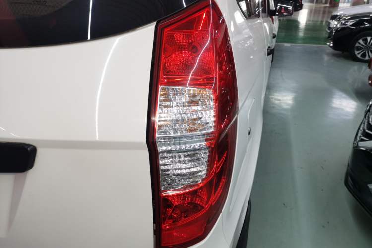 Used Wuling Hongguang 2020 1.2L S Base Model China VI LSI
