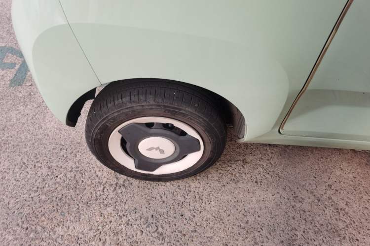 Used Wuling Hongguang MINIEV 2021 Macaron Premium Model – Lithium-NMC