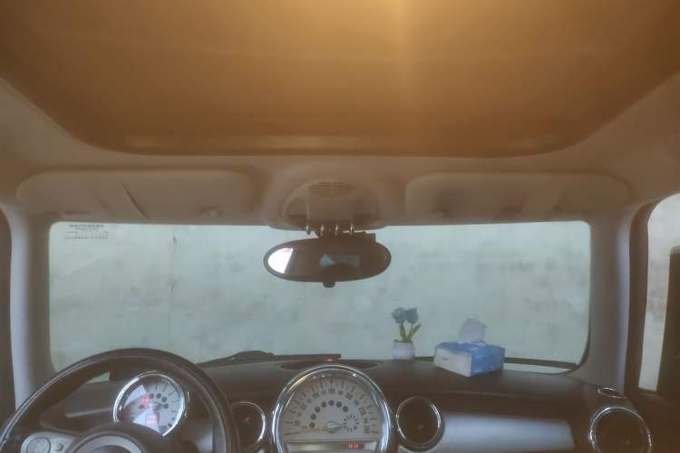 Used MINI 2010 1.6L COOPER Cheer
