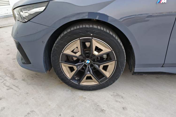 Used BMW 5 Series 2024 525Li M Sport Package