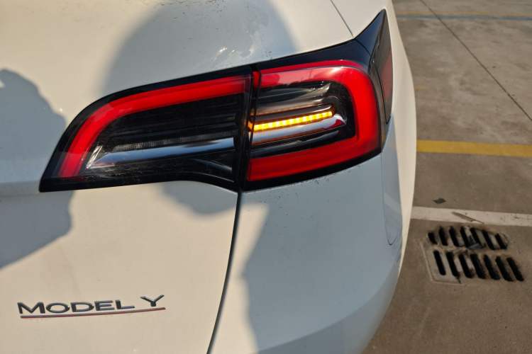 Used Tesla Model Y 2022 Performance High-Performance All-Wheel-Drive Version