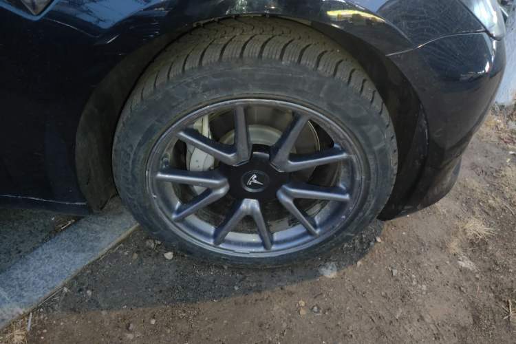 Used Tesla Model 3 2020 Refreshed Version Long-Range Rear-Wheel Drive Right Front Wheel Hub