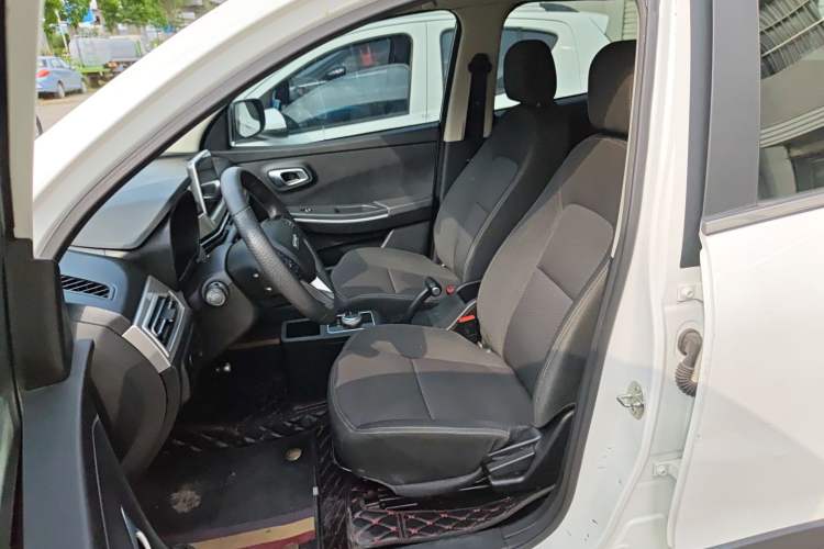 Used Dayun Yuehu 2022 30.66 kWh Two-Wheel Drive Standard Version Left Front Seat