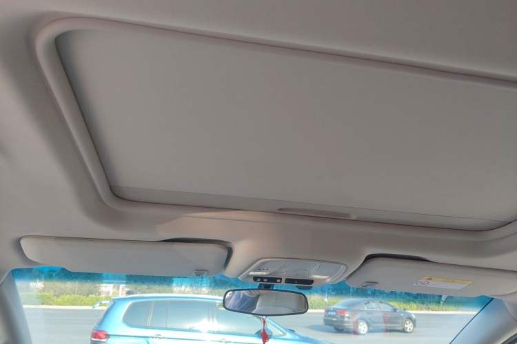 Used Buick GL8 2022 ES Landtrek 653T Comfort Edition