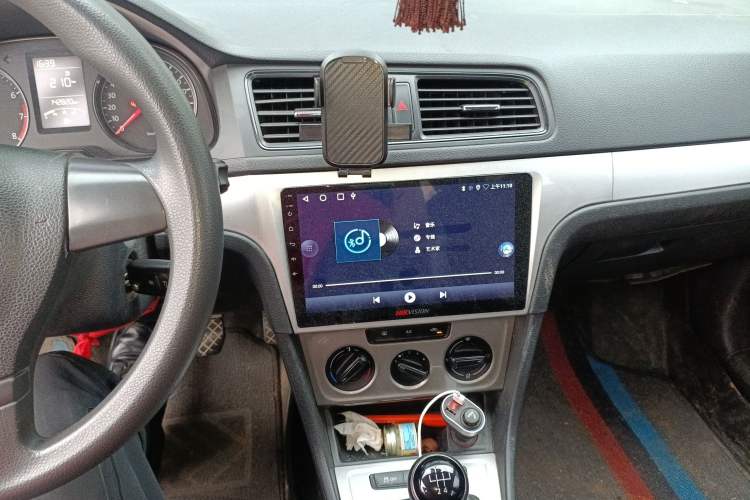 Used Volkswagen Lavida 2013 Revised Classic 1.6L Manual Fashion Edition Audio And AC Panel