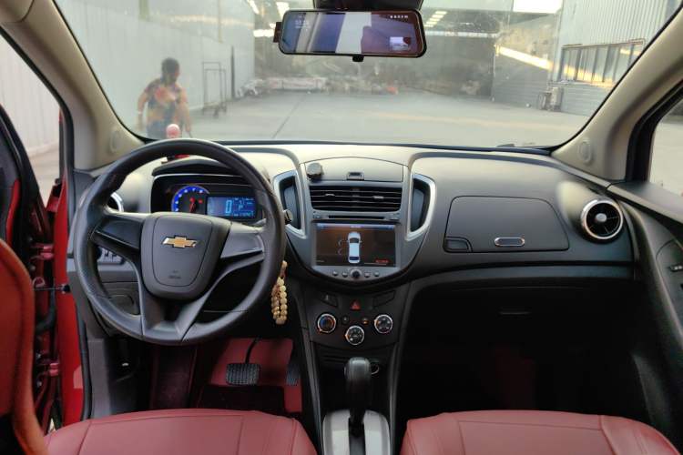 Used Chevrolet Trax 2016 1.4T Automatic Two-Wheel Drive Comfort Version with Sunroof