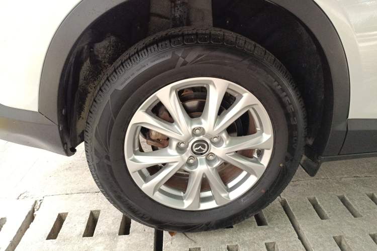 Used Mazda CX-4 2018 2.0L Automatic Two-Wheel Drive Blue Sky Dynamic Version China V Standard Exterior 5