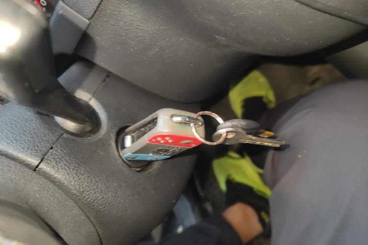 Used Volkswagen Tiguan 2013 1.8 TSI Automatic All-Wheel Drive Luxury Model Vehicle Key