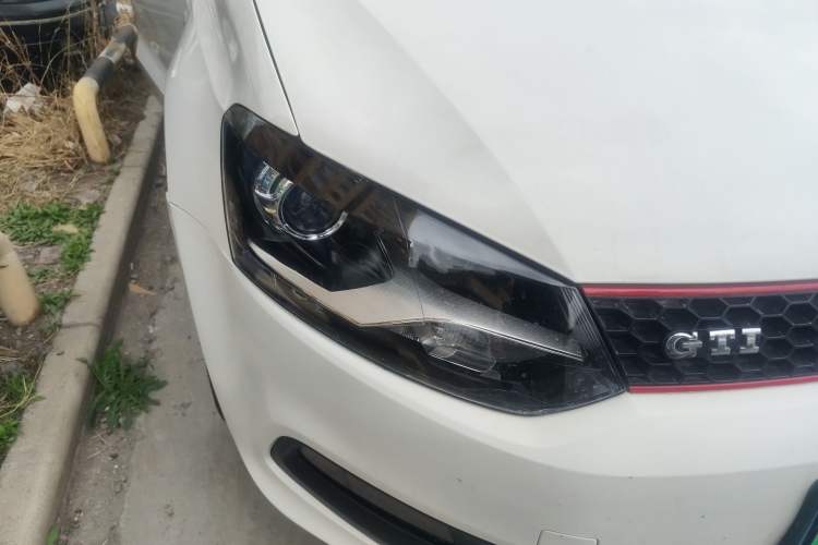 Used Volkswagen Polo 2012 1.4TSI GTI Right Front Headlight