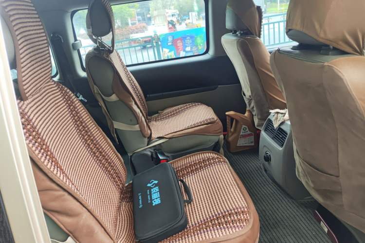 Used FORTHING Lingzhi 2016 M3 1.6L 7-Seater Comfort Model China IV Standard Left Rear Seat