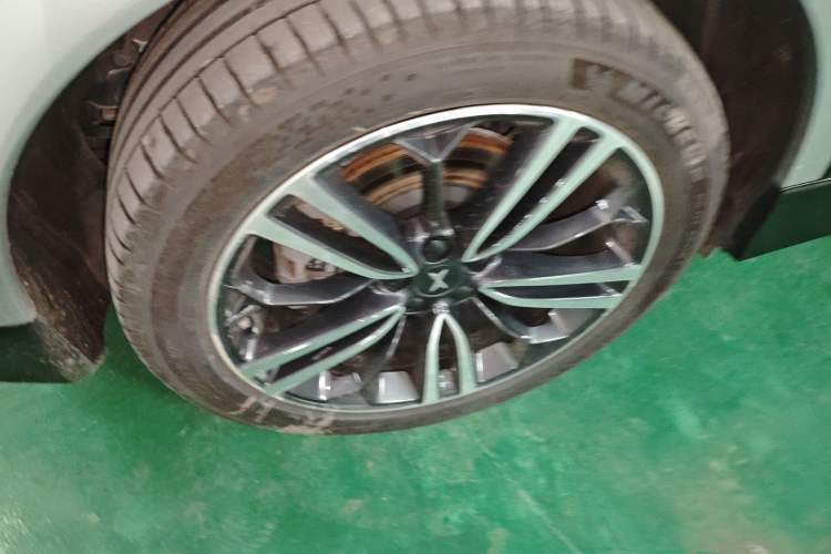 Used XPeng G6 2023 580 Long-Range Pro Exterior 5