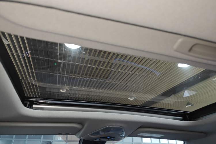 Used Toyota C-HR 2023 2.0L Luxury Edition Headliner