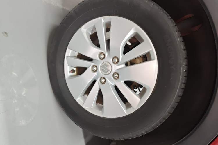 Used Suzuki S-Cross 2014 1.6L CVT Two-Wheel Drive Elite Version Right Rear Wheel Hub