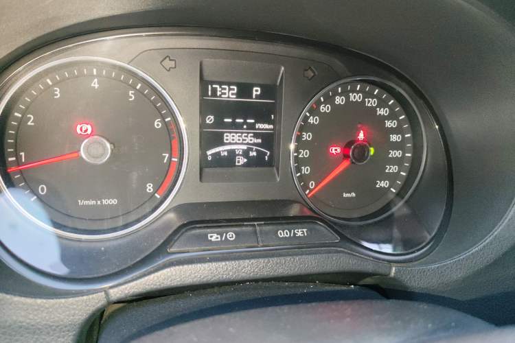 Used Volkswagen Polo 2014 1.4L Automatic Comfort Edition