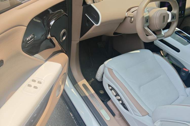 Used Avatr 07 2024 Max Extended-Range Edition Driver Seat