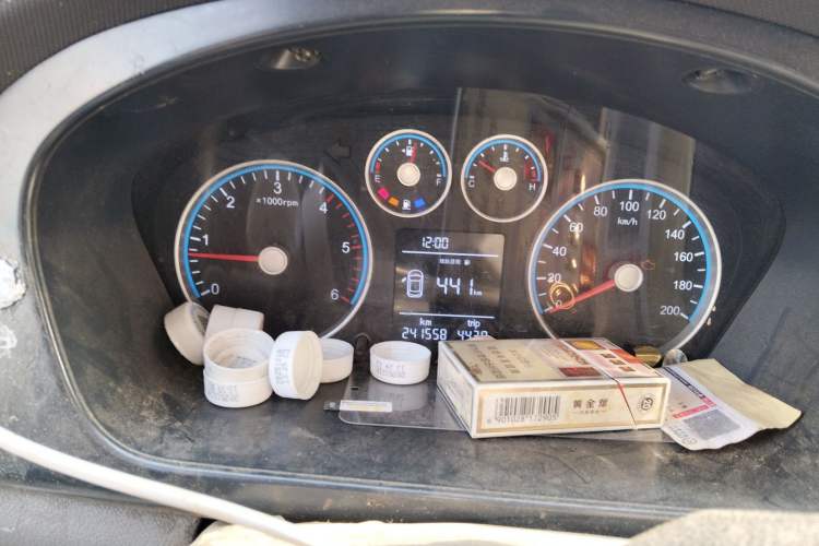 Used Foton Toano 2022 2.0T Manual Jixiang Multi-Function Long-Wheelbase Mid-Roof Single-Tire Rear 7/9-Seater 4F20TC3
