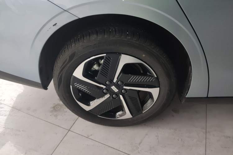 Used Geely Galaxy L6 2025 EM-i 140km Starship Edition
