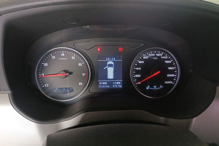 Used JAC Refine M4 2016 2.0L Manual Comfort Edition Instrument Cluster