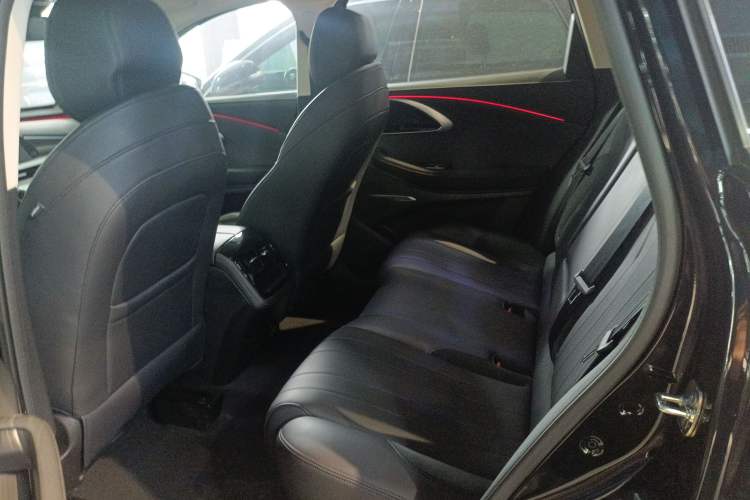 Used EXEED Lingyun 2024 400T Two-Wheel-Drive King Edition