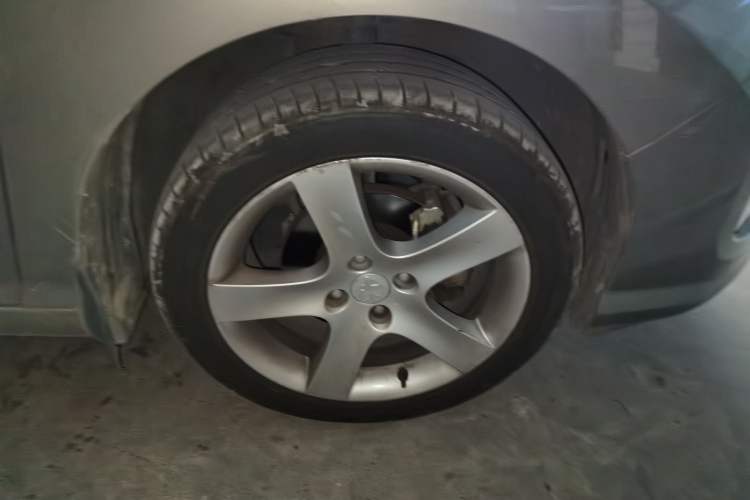 Used Peugeot 408 2013 2.0L Automatic Comfort Edition
