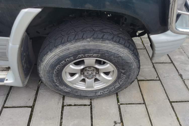 Used Leopaard Heijingang 2009 2.4L Manual Transmission 4x4 China Stage III