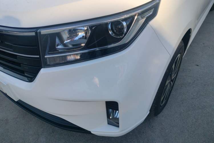 Used Wuling Zhengcheng 2021 1.5T Manual Luxury Version Left Front Headlight