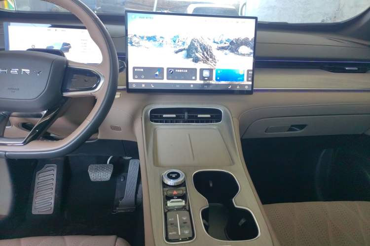 Used Chery Tiggo 8 PLUS 2025 290TGDI DCT Prestige 5-Seater