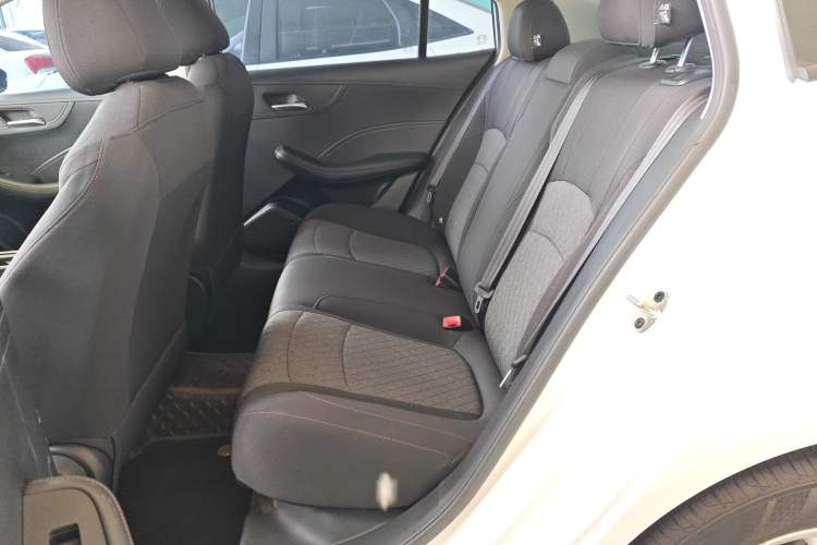 Used Roewe i5 2023 1.5L Manual Comfort Edition