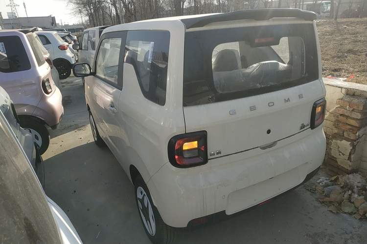 Used Geely Galaxy Panda 2025 210 km – Yuanqi Bear