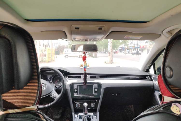 Used Volkswagen Magotan 2017 330TSI DSG Leading Model Headliner