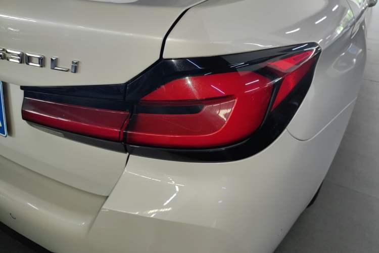 Used BMW 5 Series 2021 530Li Leading Model M Sport Package Right Rear Taillight