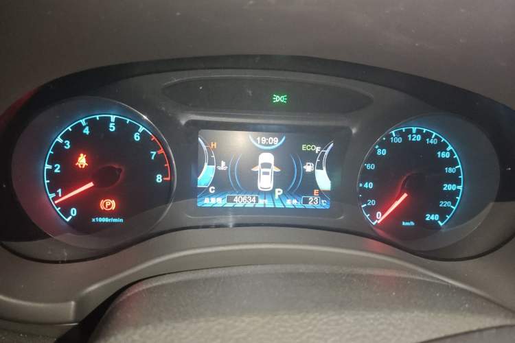 Used BYD Song 2017 Gaishe Upgrade Edition 1.5TID Automatic Elite Model Odometer Close Up