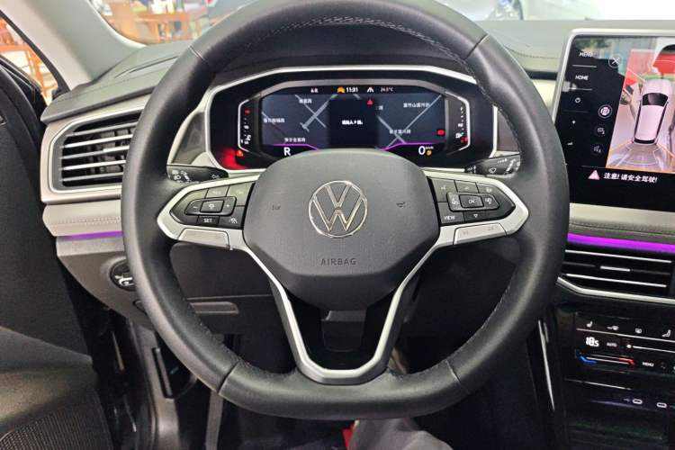 Used Volkswagen Tayron 2024 330TSI Two-Wheel Drive R-Line High-Energy Version
