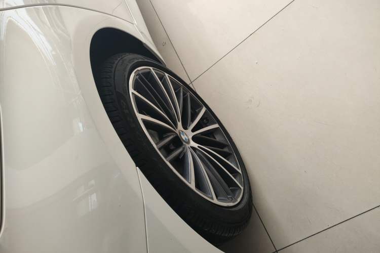 Used BMW 5 Series 2022 Second Facelift 530Li Leading Edition M Sport Package
