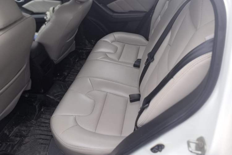 Used GAC Trumpchi GA3S Vision 2014 1.6L Automatic Luxury ESP Version Left Rear Seat