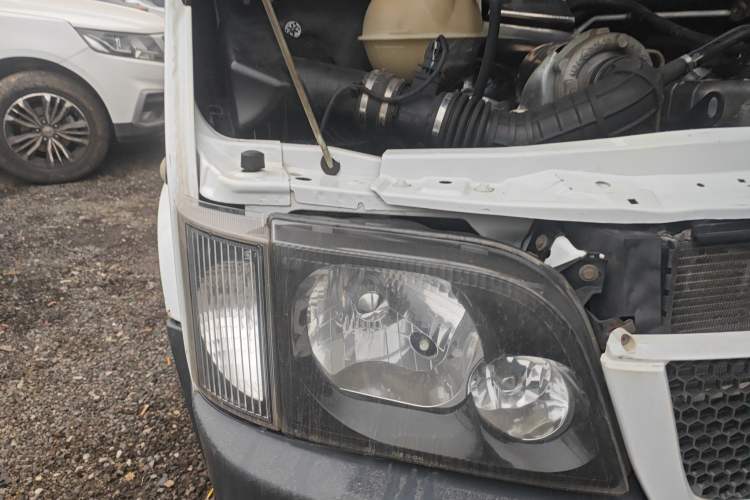 Used Ford Classic Transit 2015 2.8T Diesel Multi-Function Vehicle Short Wheelbase 6-Seater Mid-Roof Edition JX493ZLQ4