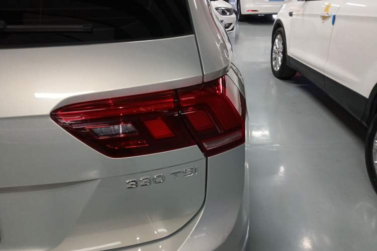 Used Volkswagen Tiguan L 2021 330TSI Automatic Two-Wheel Drive R-Line Enhanced Edition