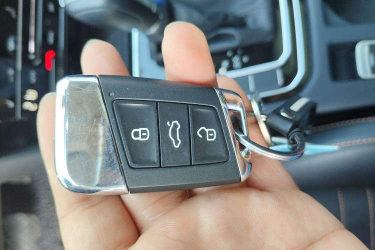 Used Volkswagen Magotan 2021 330TSI DSG 30th Anniversary Edition
