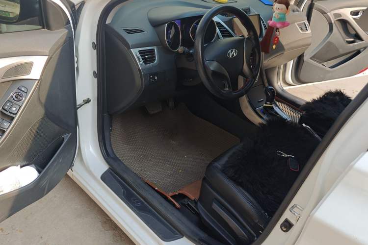 Used Hyundai Elantra (5th Generation / Langdong) 2013 1.6L Automatic Leading Model Driver Seat
