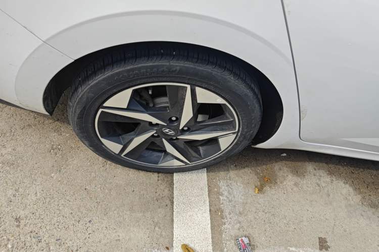 Used Hyundai Elantra 2022 1.5L CVT LUX Prestige Edition Right Rear Wheel Hub