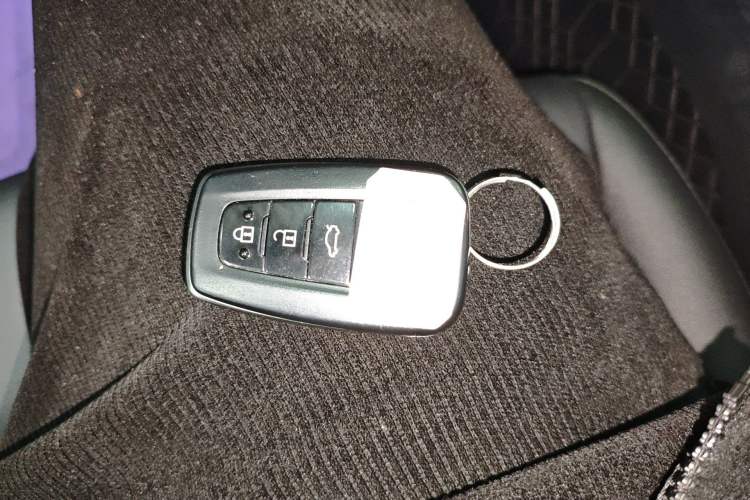 Used Toyota Camry 2021 Dual-Motor 2.5 HGVP Leading Edition Interior 1